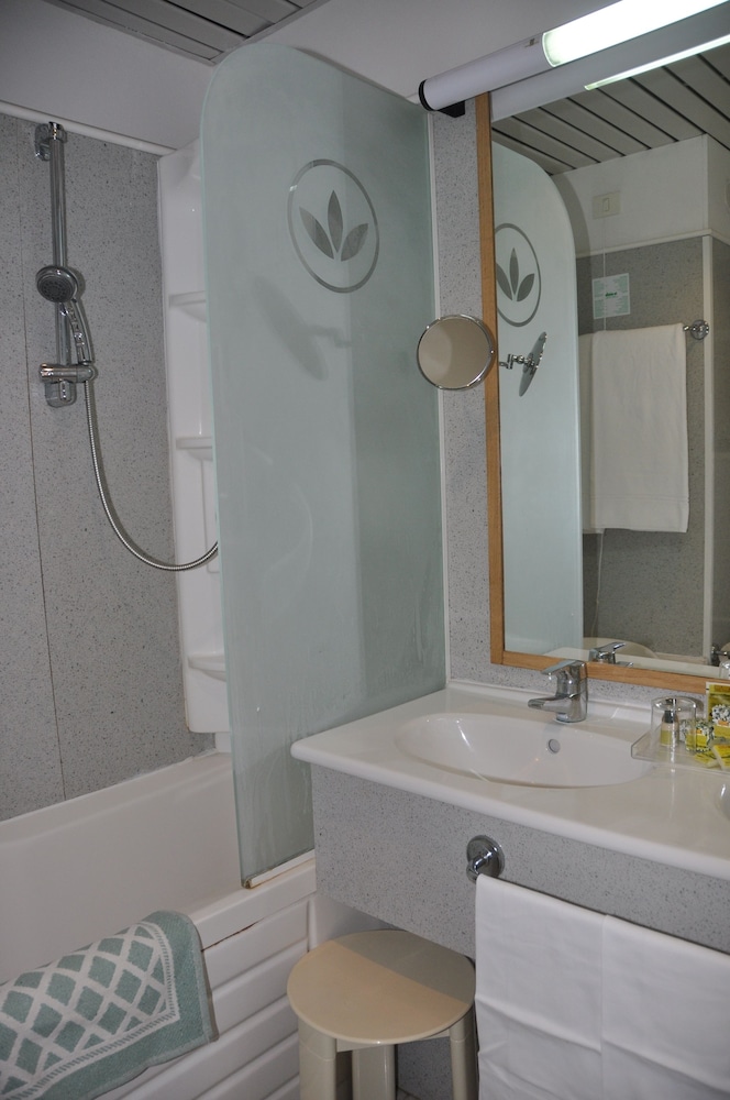 Basic Double Room - Photo 24
