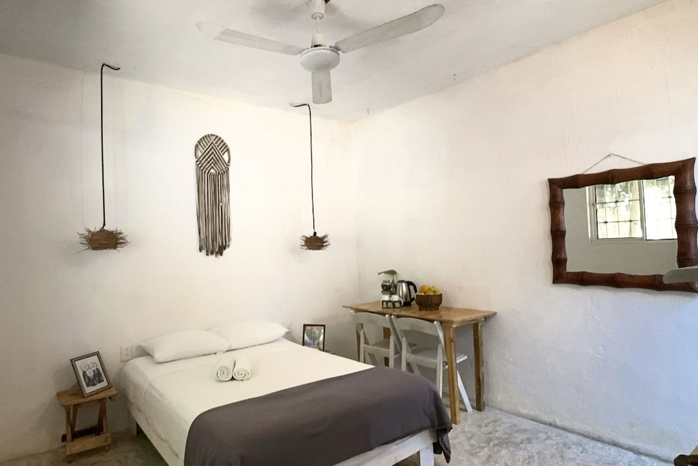 Classic Bungalow, 1 Double Bed, Kitchenette