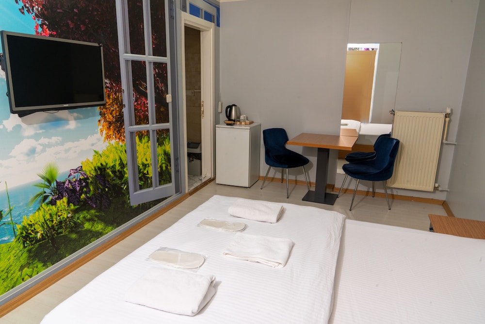Economy Room, 1 Double Bed photo 2