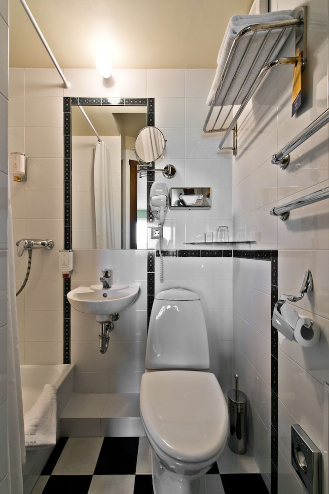 Standard Room, 1 Twin Bed, Non Smoking - Photo 6