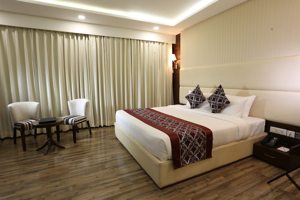 Executive Suite, 1 Queen Bed photo 1