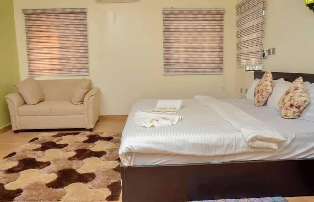 Deluxe Room, Balcony, City View