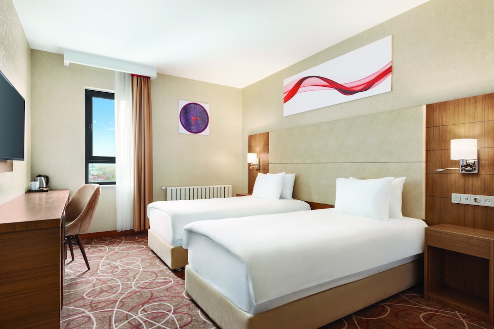 Superior Room, 2 Twin Beds, Smoking - Photo 1
