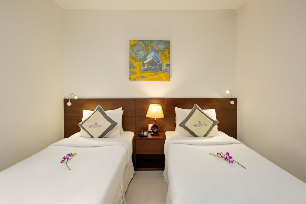 Standard Double or Twin Room, Accessible, Private Bathroom photo 2