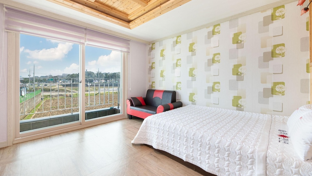 Basic Room, 1 Bedroom (Sole203) - Photo 1