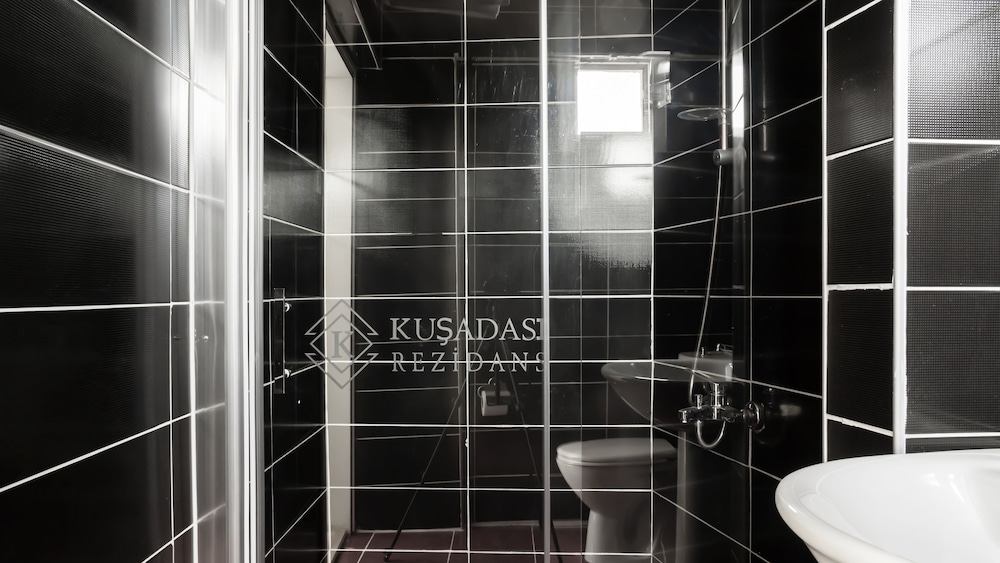 Deluxe Apartment, 2 Bedrooms, City View photo 2