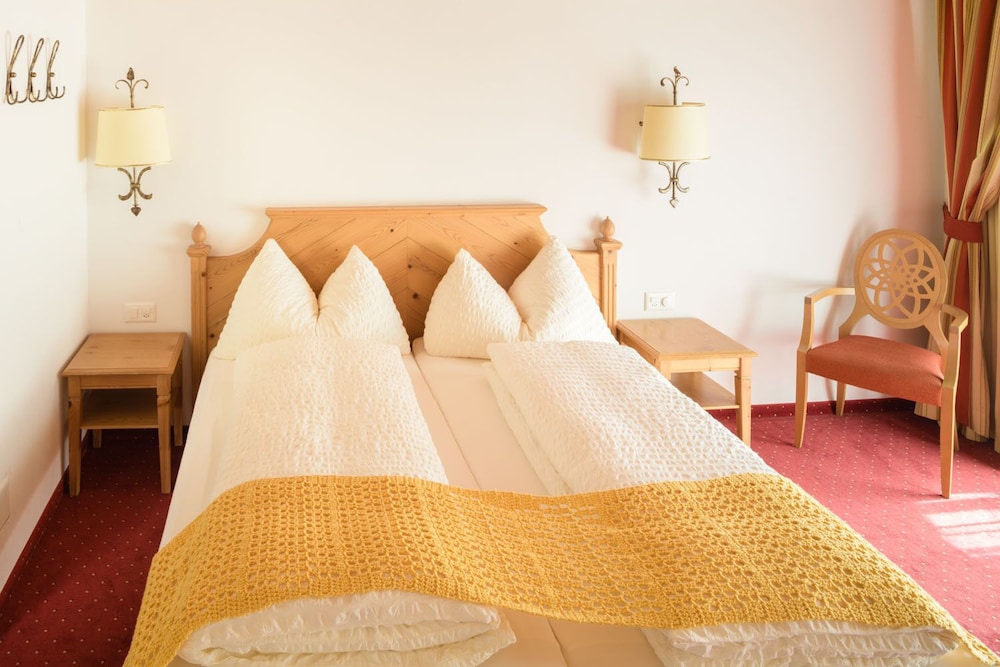 Double Room (Chalet Style mit Matterhornblick), photo 6