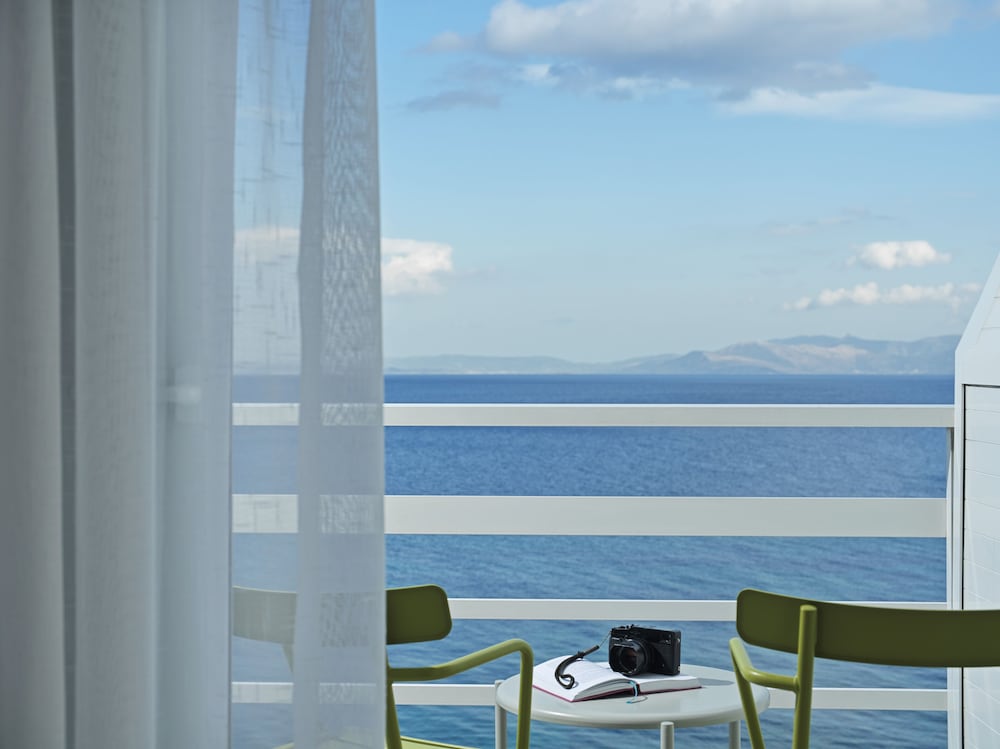 Deluxe Room, Sea View photo 1