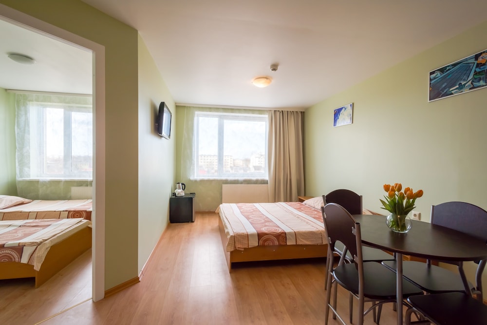 Family Room, 2 Bedrooms