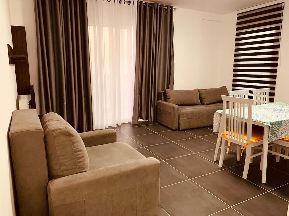 Quadruple Room, Partial Sea View photo 2