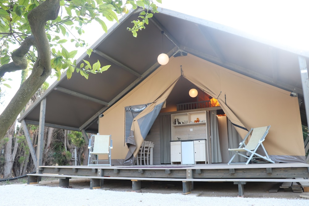 Glamping photo 1