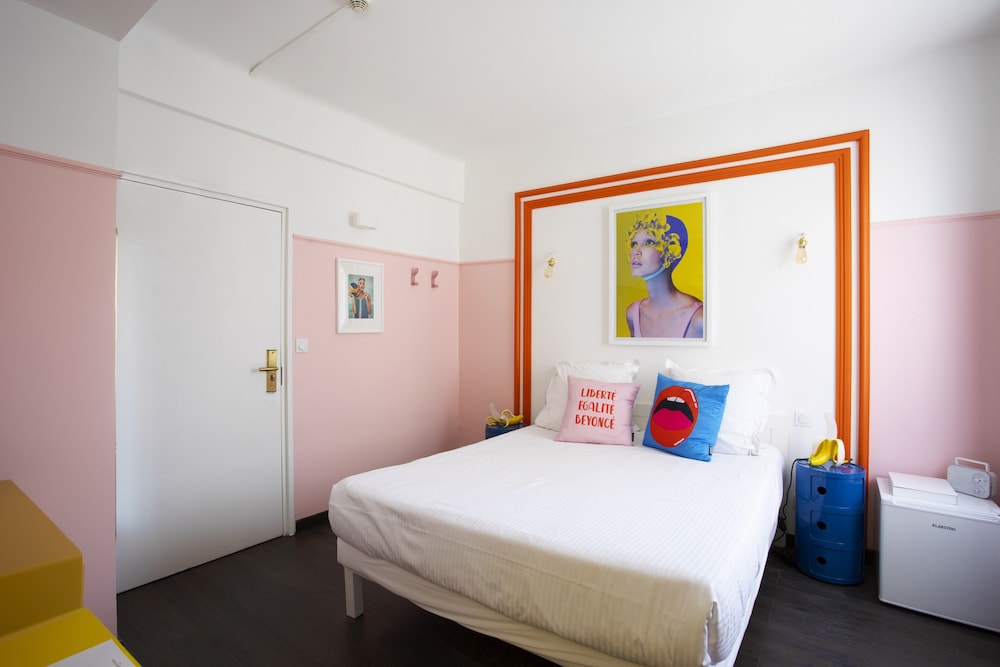 Standard Double Room - Photo 5