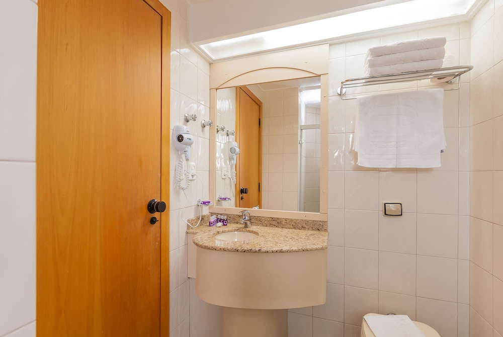 Deluxe Twin Room - Photo 14