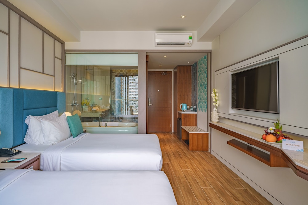 Premier Twin Room photo 3