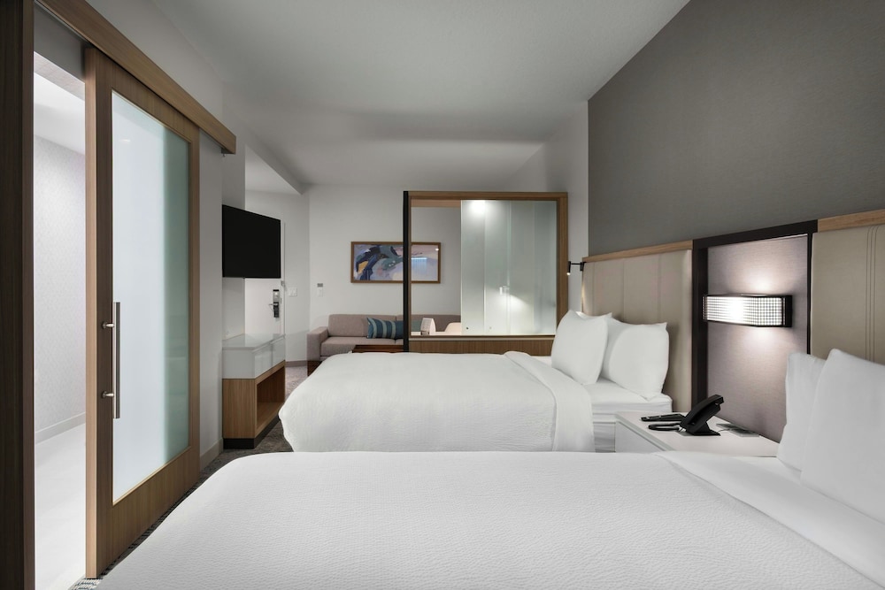 Suite, Multiple Beds - Photo 1