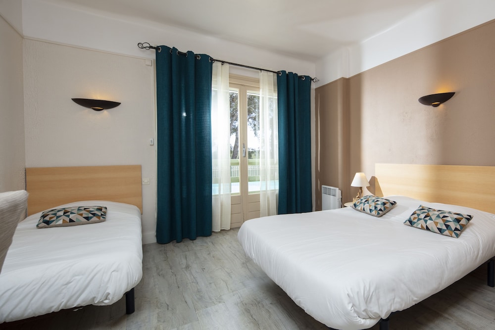 Family Triple Room photo 2