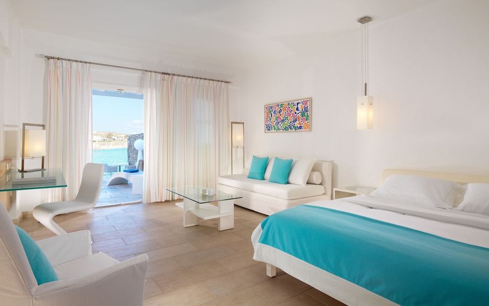 Private Pool Suite - Photo 1