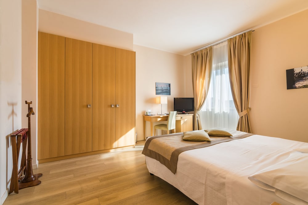 Classic Double Room - Photo 1