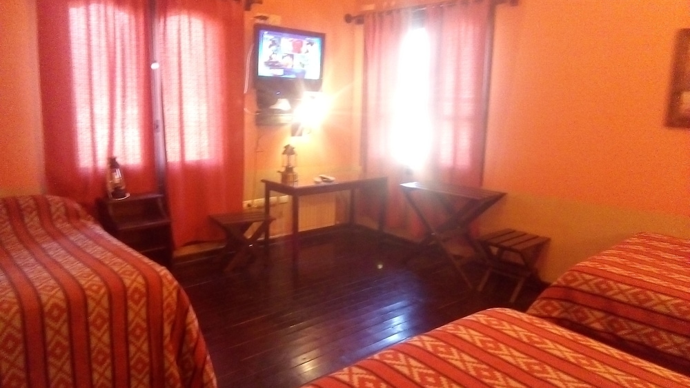 Triple Room, 3 Twin Beds photo 2