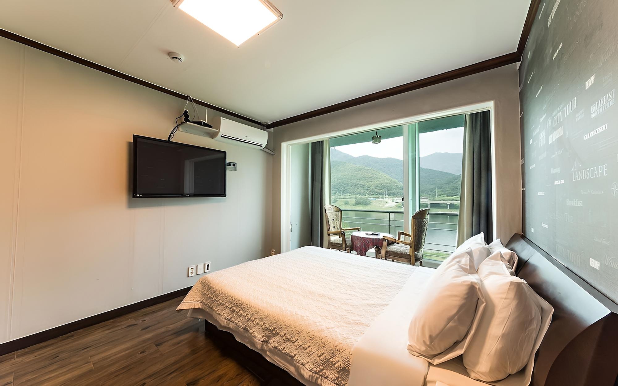 Room (Special Room) - Photo 4