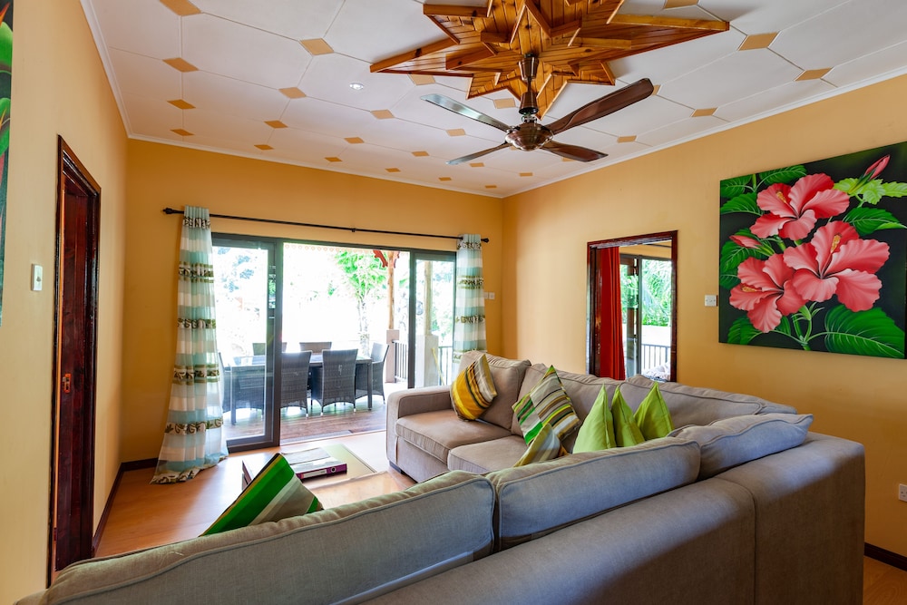 Deluxe Bungalow, 2 Bedrooms photo 2