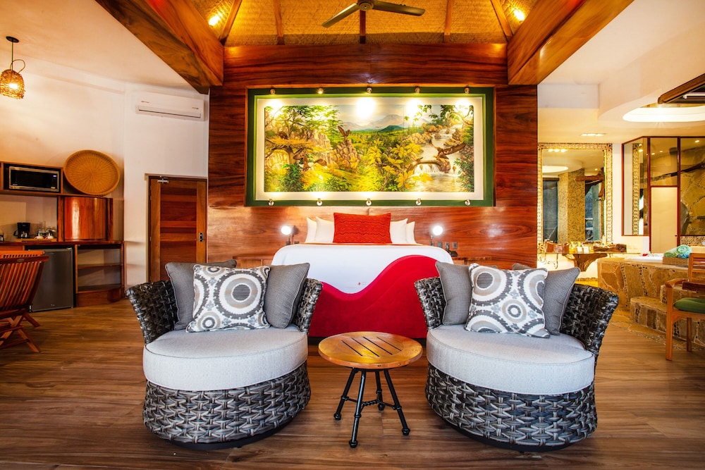 New Tower-eagle Love Nest Ocean View