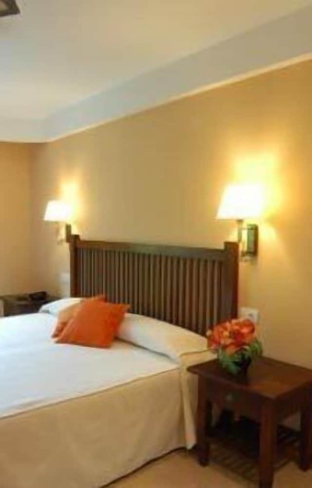 Apartment, 2 Bedrooms, Balcony