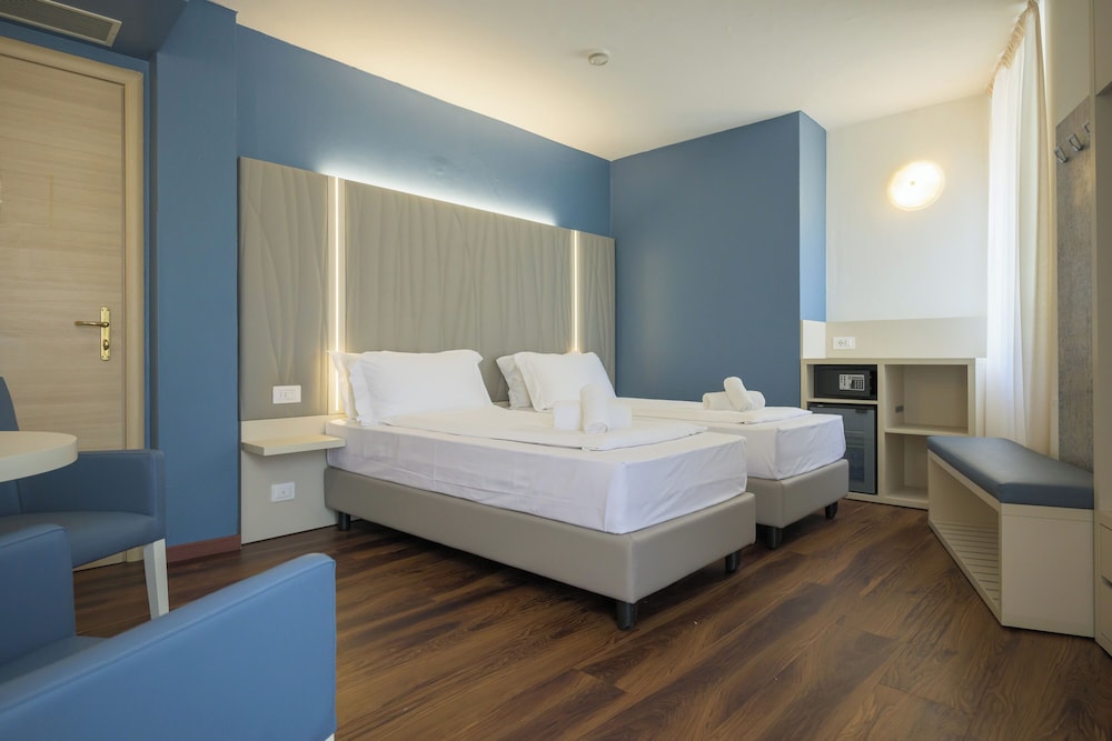 Comfort Room - annex building photo 3