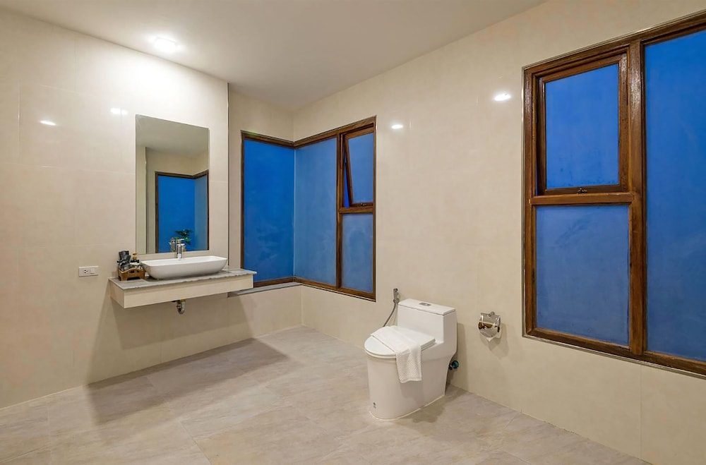 Deluxe Ocean Room, Panorama View - Photo 3