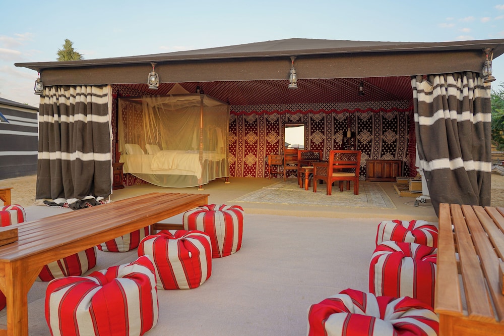 Signature Tent with Camp Activities photo 1