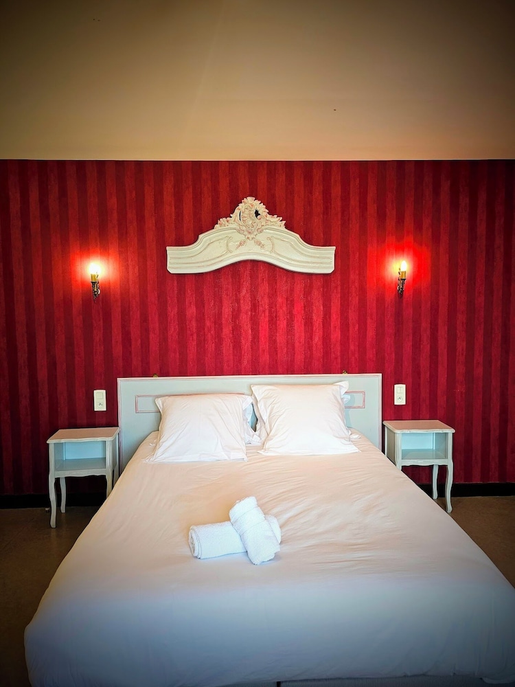Deluxe Double Room, Garden View photo 3