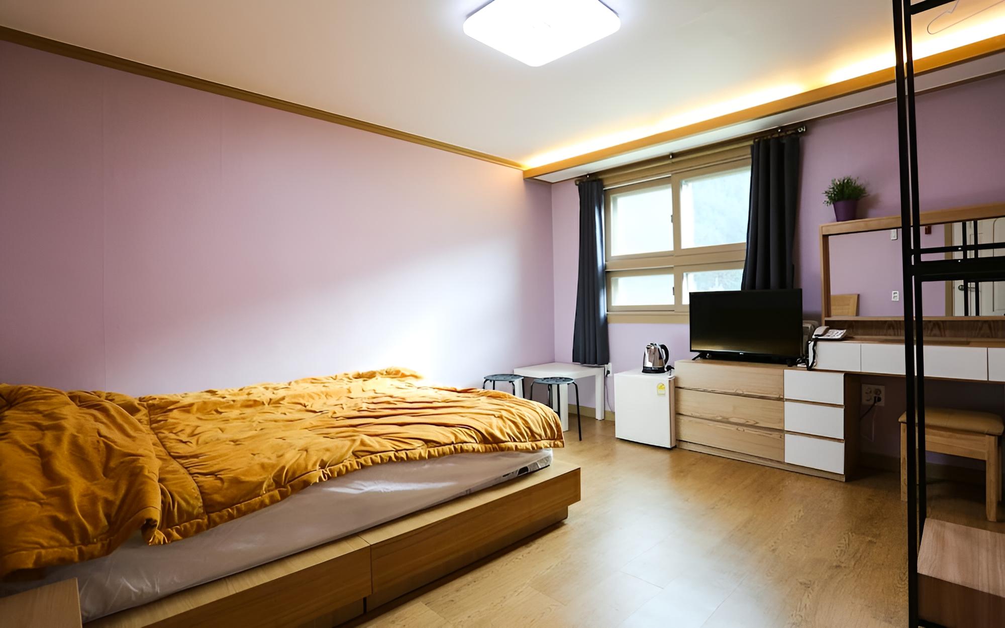 Room (Standard Room)