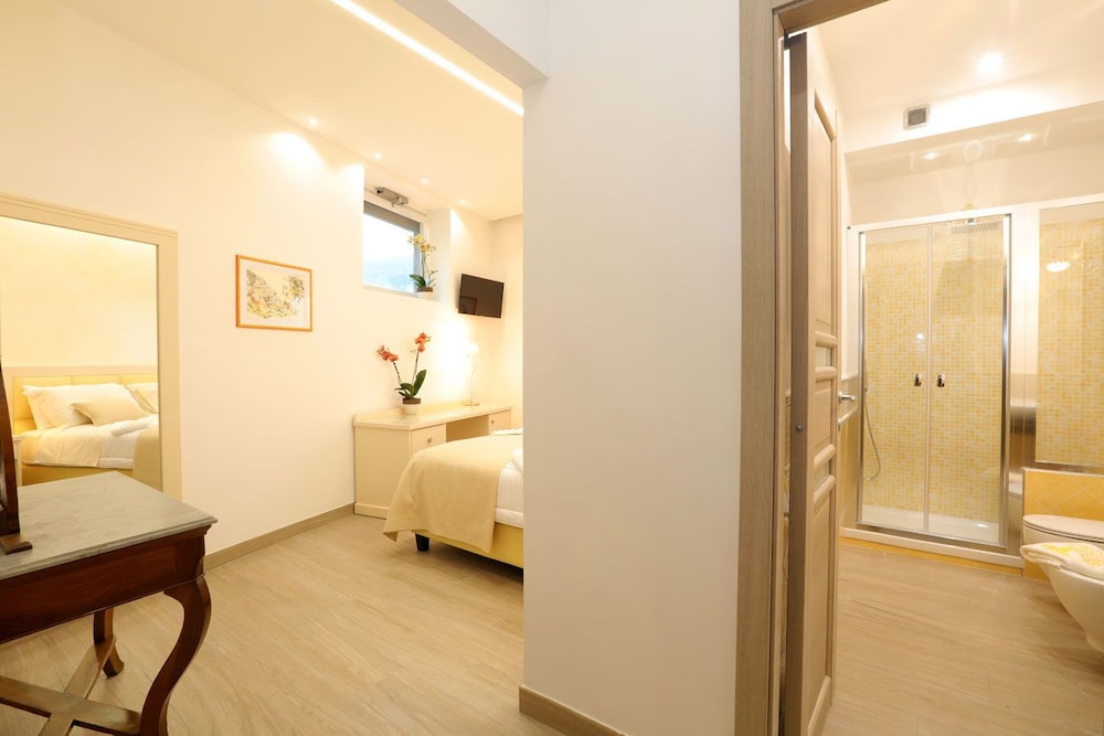 Family Triple Room photo 2