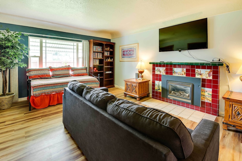 House (4 Bedrooms) photo 1