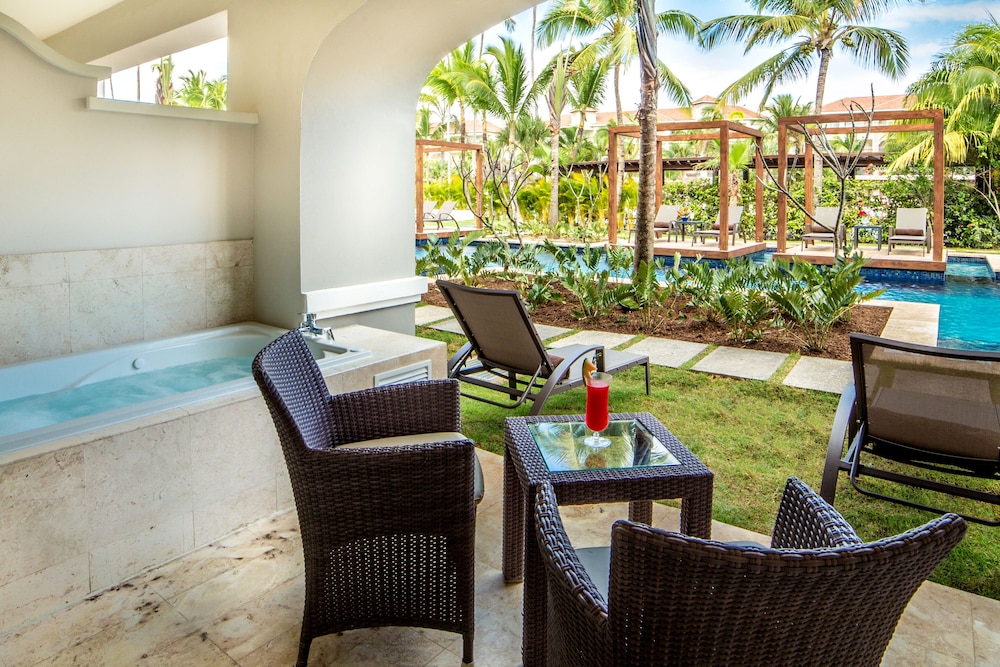 Preferred Club Junior Suite Swim Up Double - Photo 1