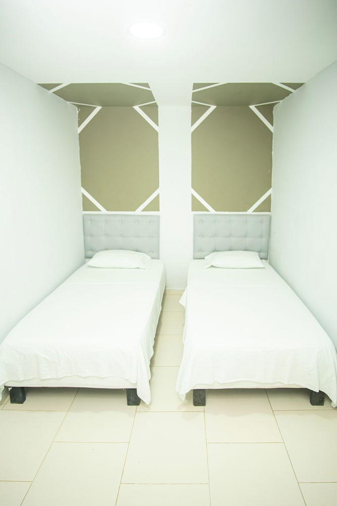Basic Quadruple Room - Photo 2