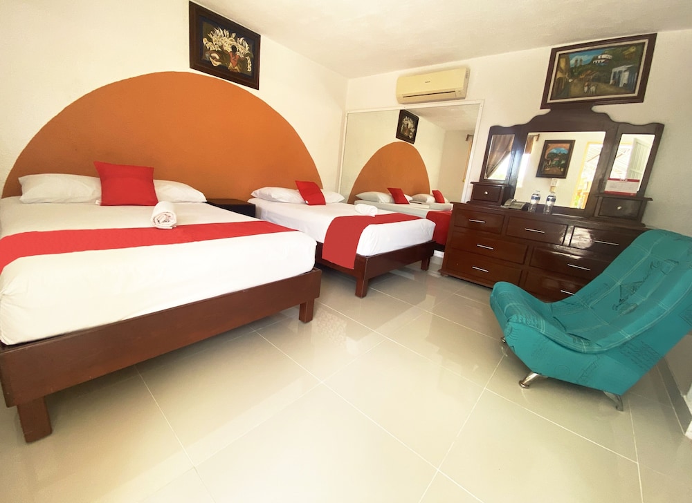 Standard Room, 2 Double Beds photo 3