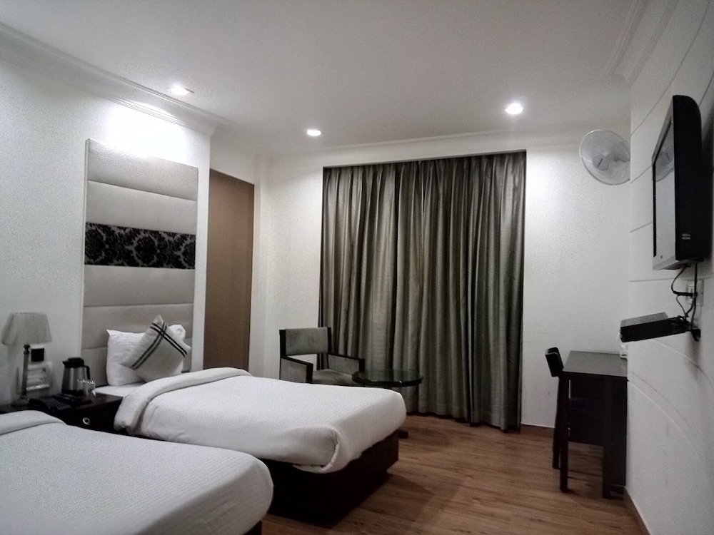 Club Room (Twin Bed)Double photo 2