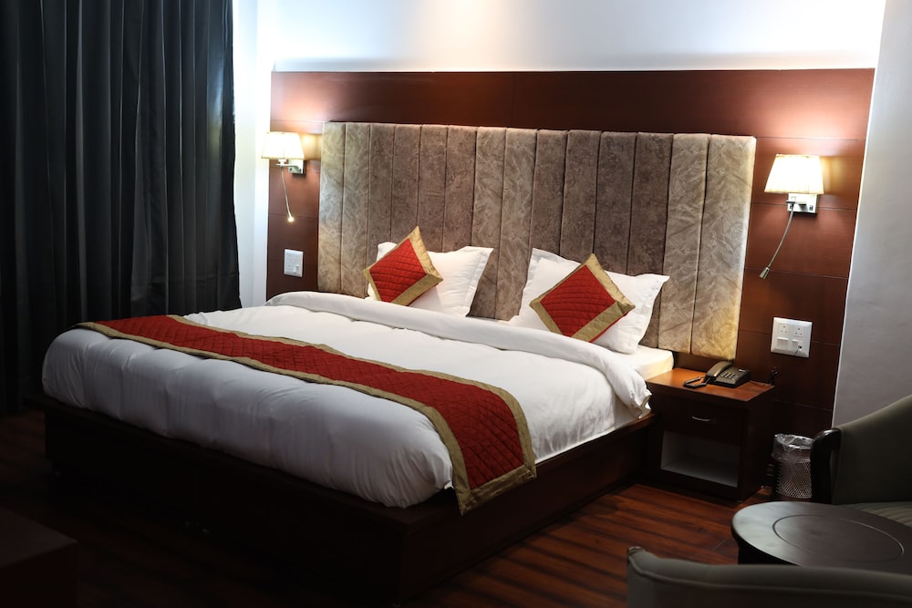 Executive Room - Photo 3