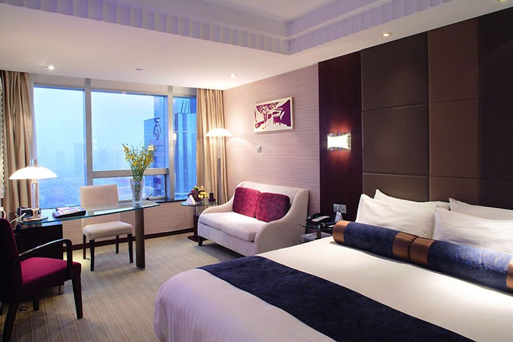 Mooncake Deluxe Room