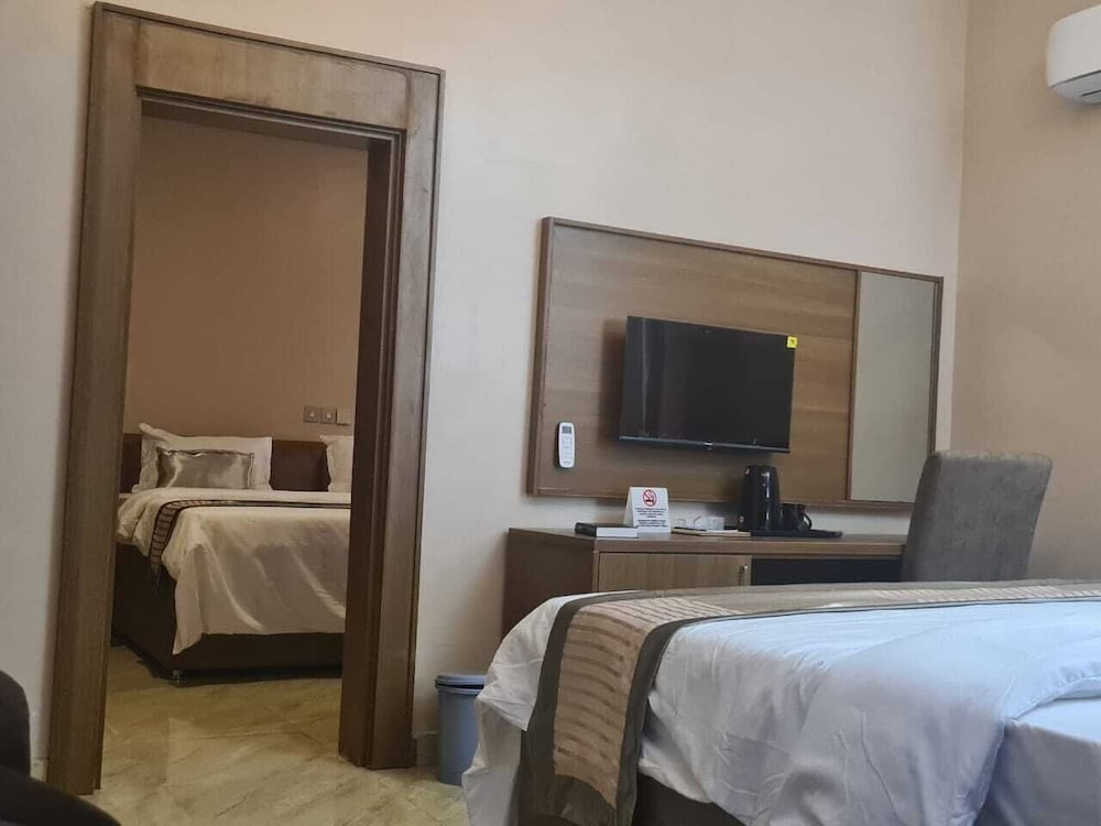 Deluxe Double or Twin Room, Courtyard View