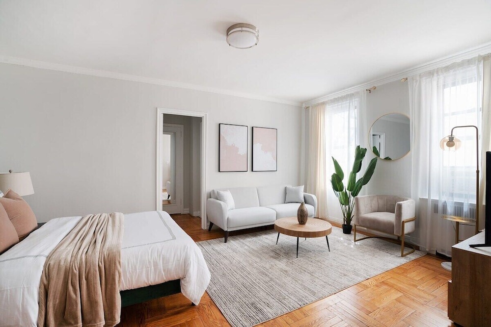 Studio, 1 Queen Bed, Non Smoking, Pets Allowed photo 1