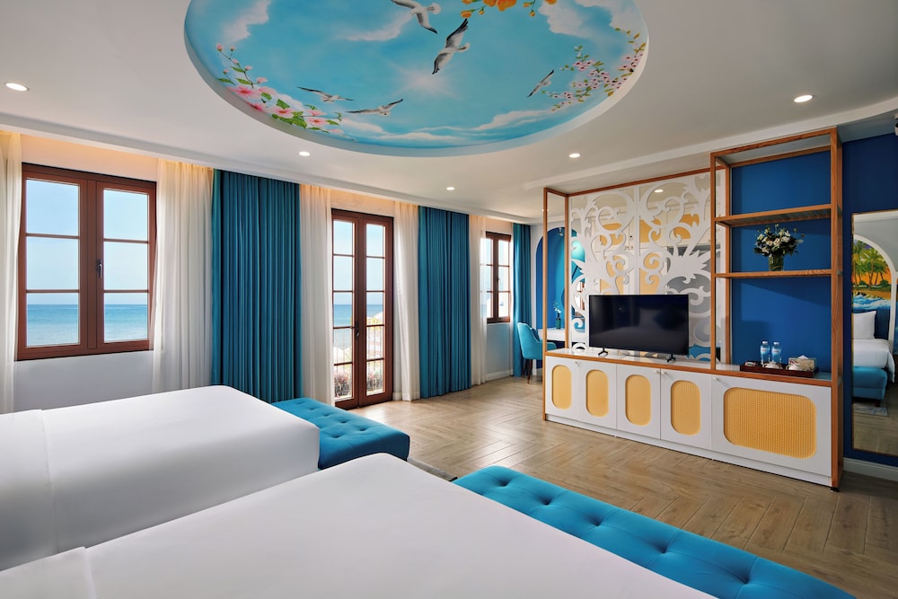 Saphira, Ocean View, 2 Queen Beds with Balcony