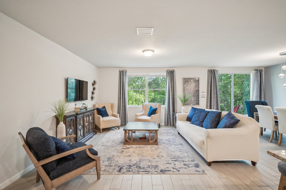 House, 4 Bedrooms