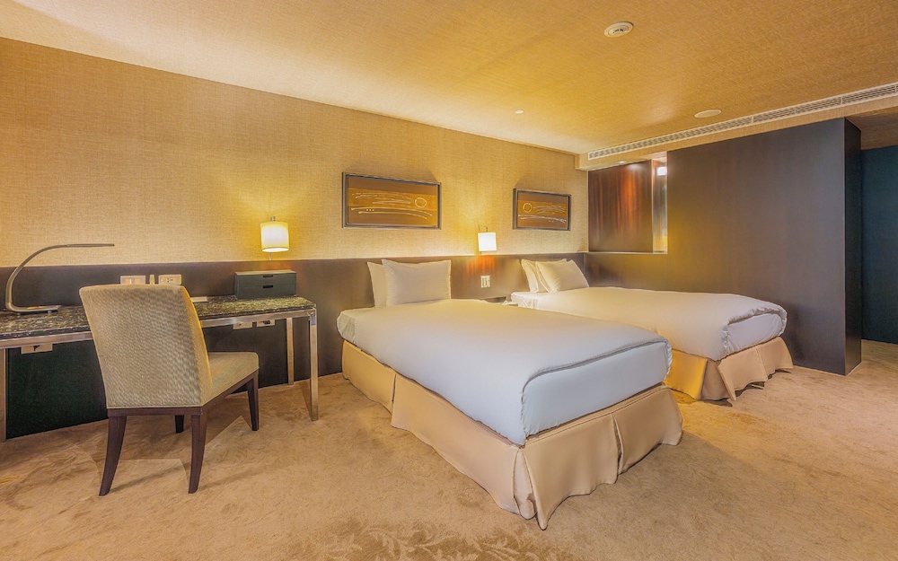 Luxury Quadruple Room, Mezzanine photo 3