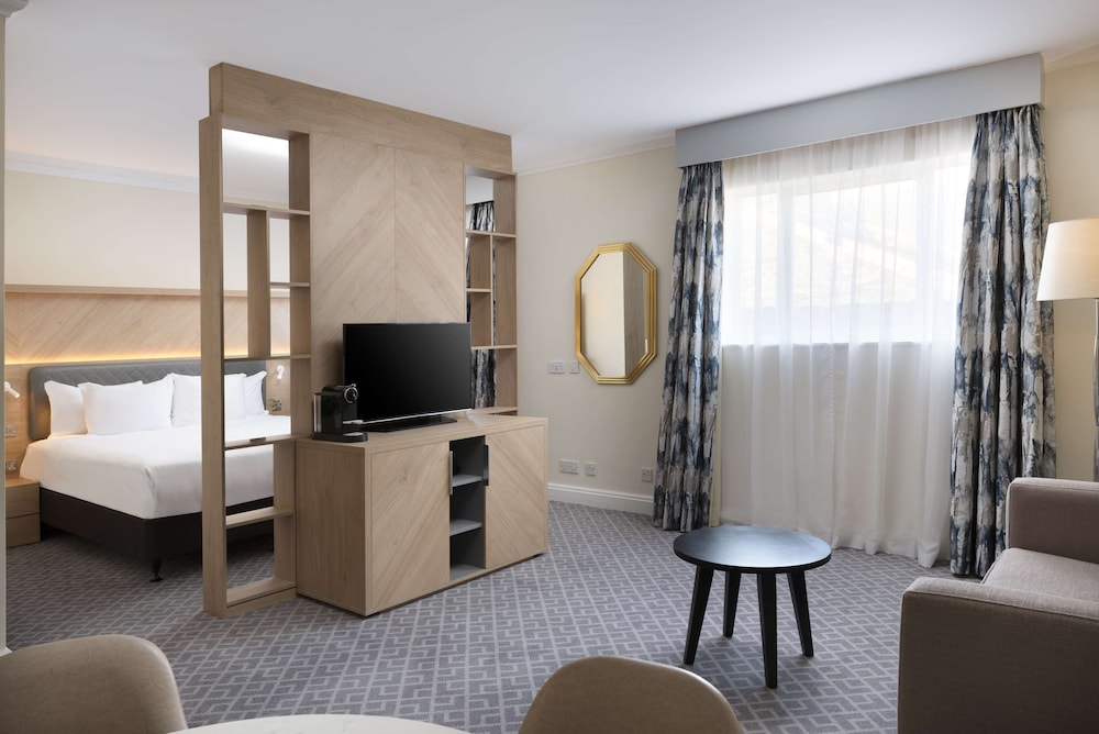 Junior Suite, 1 King Bed - Photo 5