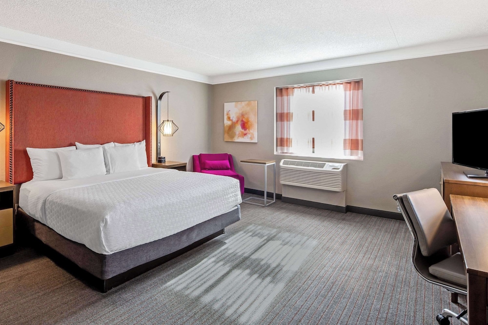 Room, 1 King Bed, Non Smoking - Photo 1