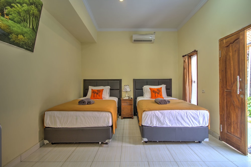 Basic Twin Room - Photo 2