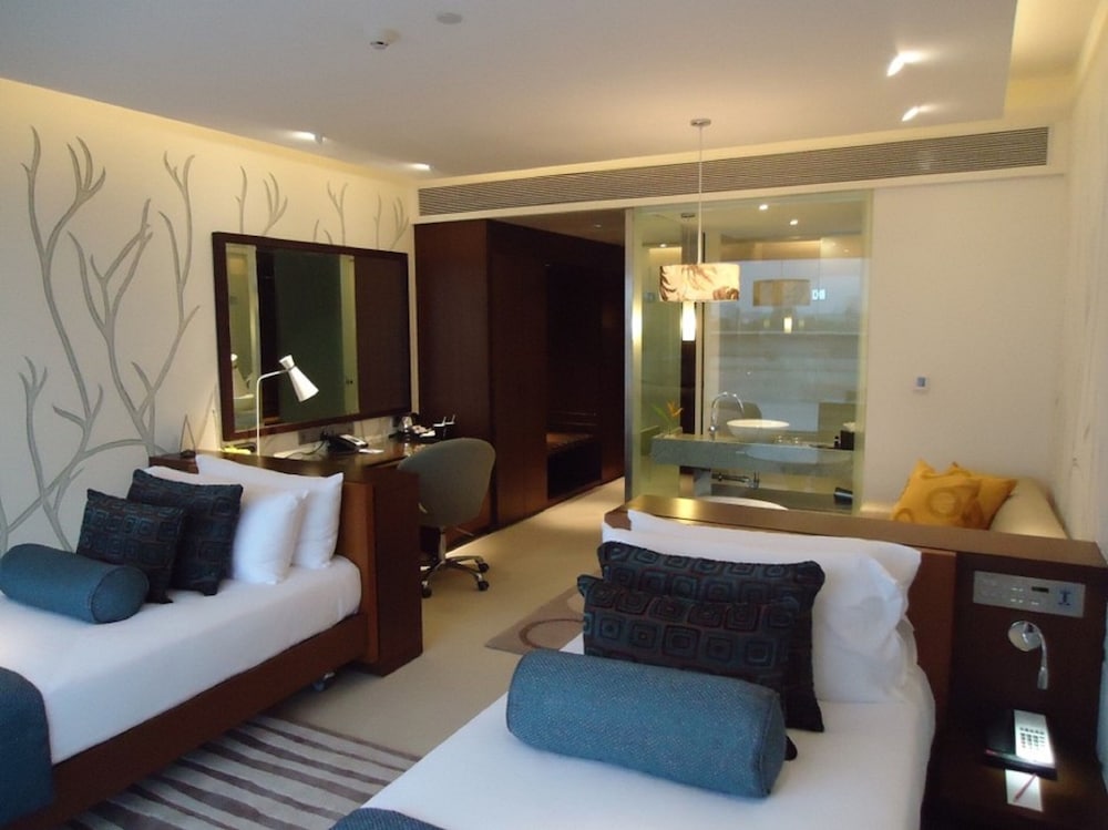 Superior Room, 1 Twin Bed, City View - Photo 3