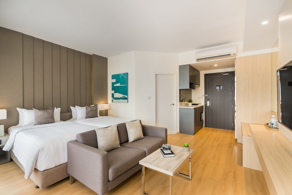 Deluxe Room - Photo 4